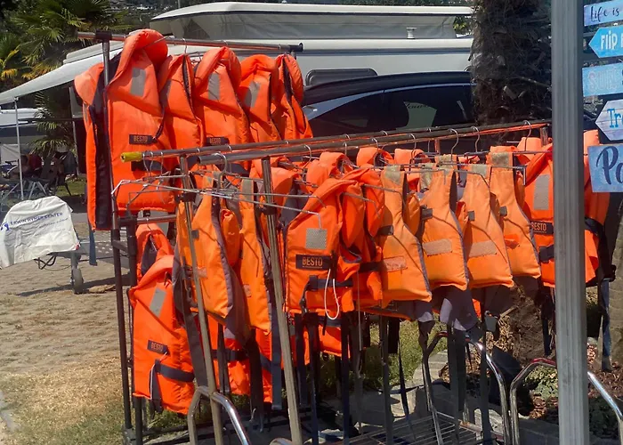 Mini Haus Mit Pergola -nl-00000196 * Tenero-Contra