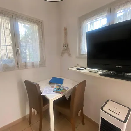 Mini Haus Mit Pergola -nl-00000196 Apartamento Tenero-Contra