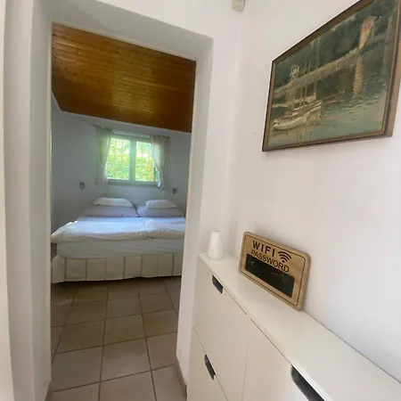 Mini Haus Mit Pergola -nl-00000196 Appartement